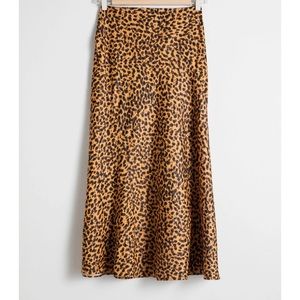 &other stories leopard midi skirt